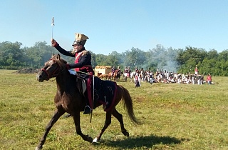Сражение времён 1812 года на «Марсовом поле» Сражение времён 1812 года на «Марсовом поле»