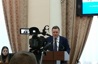 Лекция помощника Председателя Госдумы о стратегиях, которых нет, и переменах, которые не происходят Лекция помощника Председателя Госдумы о стратегиях, которых нет, и переменах, которые не происходят