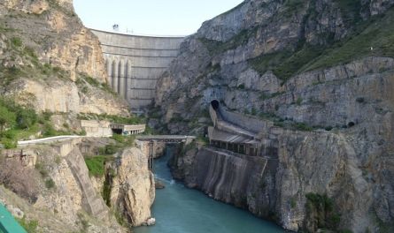 25 рекордных точек России. Самая высокая плотина и самый длинный тоннель