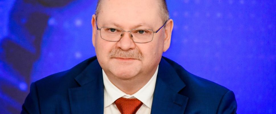 Губернатор Олег Мельниченко напомнил о мерах поддержки молодых семей в регионе