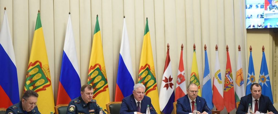 В Пензе В Пензе прошло заседание межведомственной комиссии по ЧСпрошло заседание межведомственной комиссии по ЧС