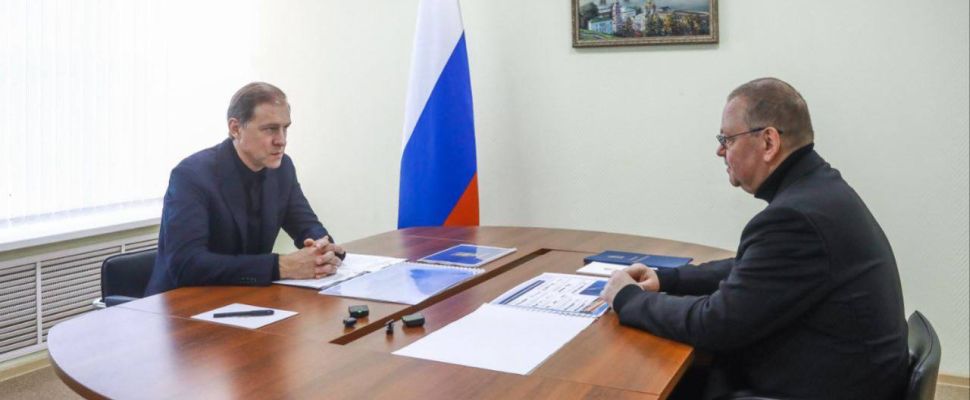 Первый вице-премьер РФ Денис Мантуров и губернатор Олег Мельниченко провели рабочую встречу в Пензе