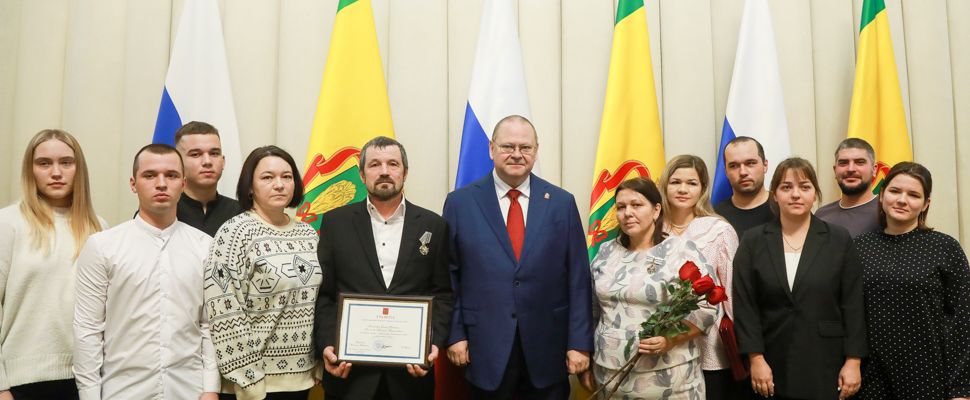 В пензенском правительстве состоялось вручение госнаград