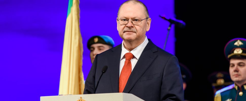 Губернатор Олег Мельниченко поздравил строителей с профессиональным праздником