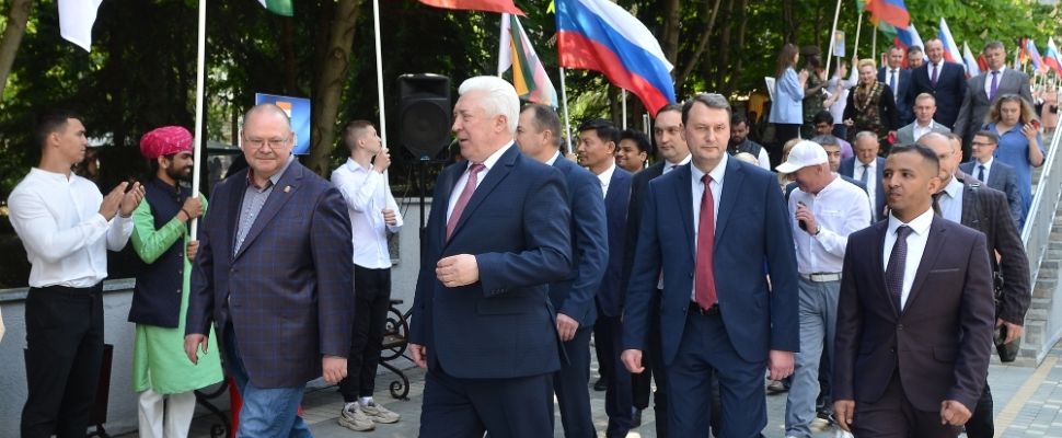 Пензенский губернатор отметил вклад преподавателей вузов в подготовку кадров для экономики