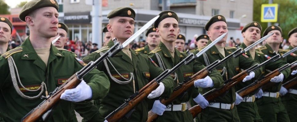 В Пензе состоялся парад в честь Дня Победы