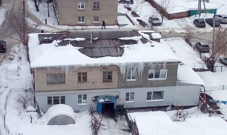 Читатели пишут: кому сбивать сосульки в Пензе?