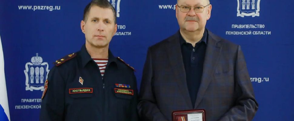 Губернатор Олег Мельниченко награжден медалью Приволжского ордена Жукова округа Росгвардии