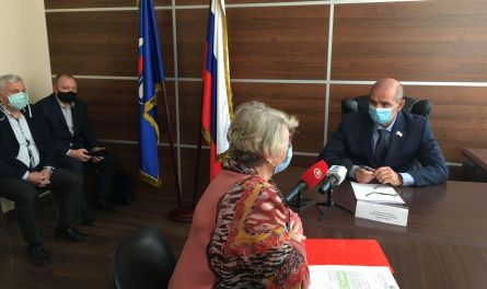 Глава города Владимир Мутовкин ответил на вопросы жительниц Пензы