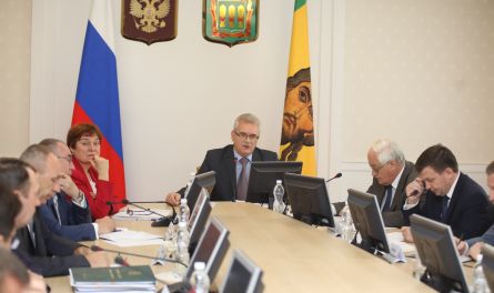 Мысли с губернаторской планерки: о выборах, камерах, автобусах и детсадах