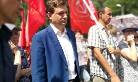 Потрет депутата. Георгий Камнев: «Коммунистические взгляды сложились на колхозных полях»