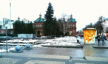 Свалка под окном губернатора не дождалась, когда ее уберут, и решила самоликвидироваться?