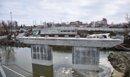 В Пензе строительство Бакунинского моста переходит на левый берег Суры