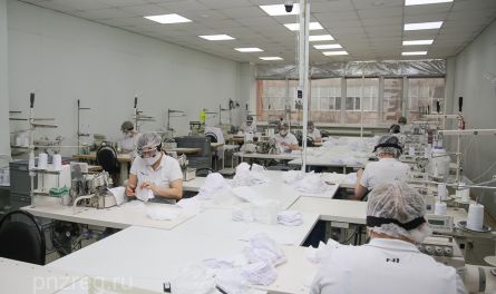 В Пензе вторая компания начала изготавливать медицинские маски