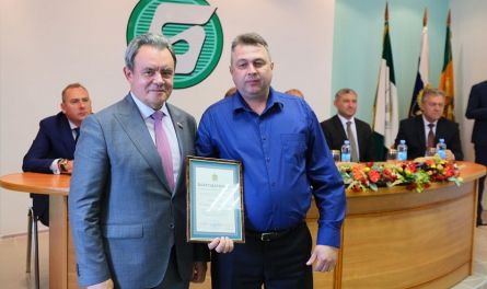 Валерий Лидин и Владимир Мутовкин поздравили работников «Маяка» со 170-летием предприятия