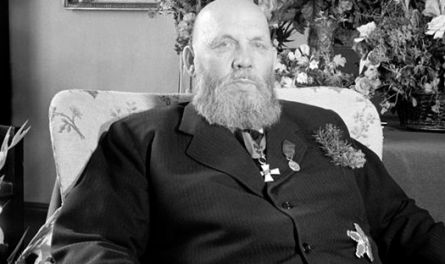 Внеклассное чтение. Франц Эмиль Силланпяя. Праведная бедность. Полная биография одного финна