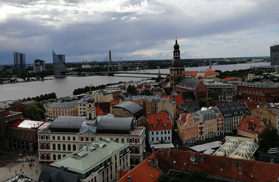 Путешествовать больше и дешевле. Прибалтийские каникулы, часть первая: Рига — знакомство с постсоветской Европой