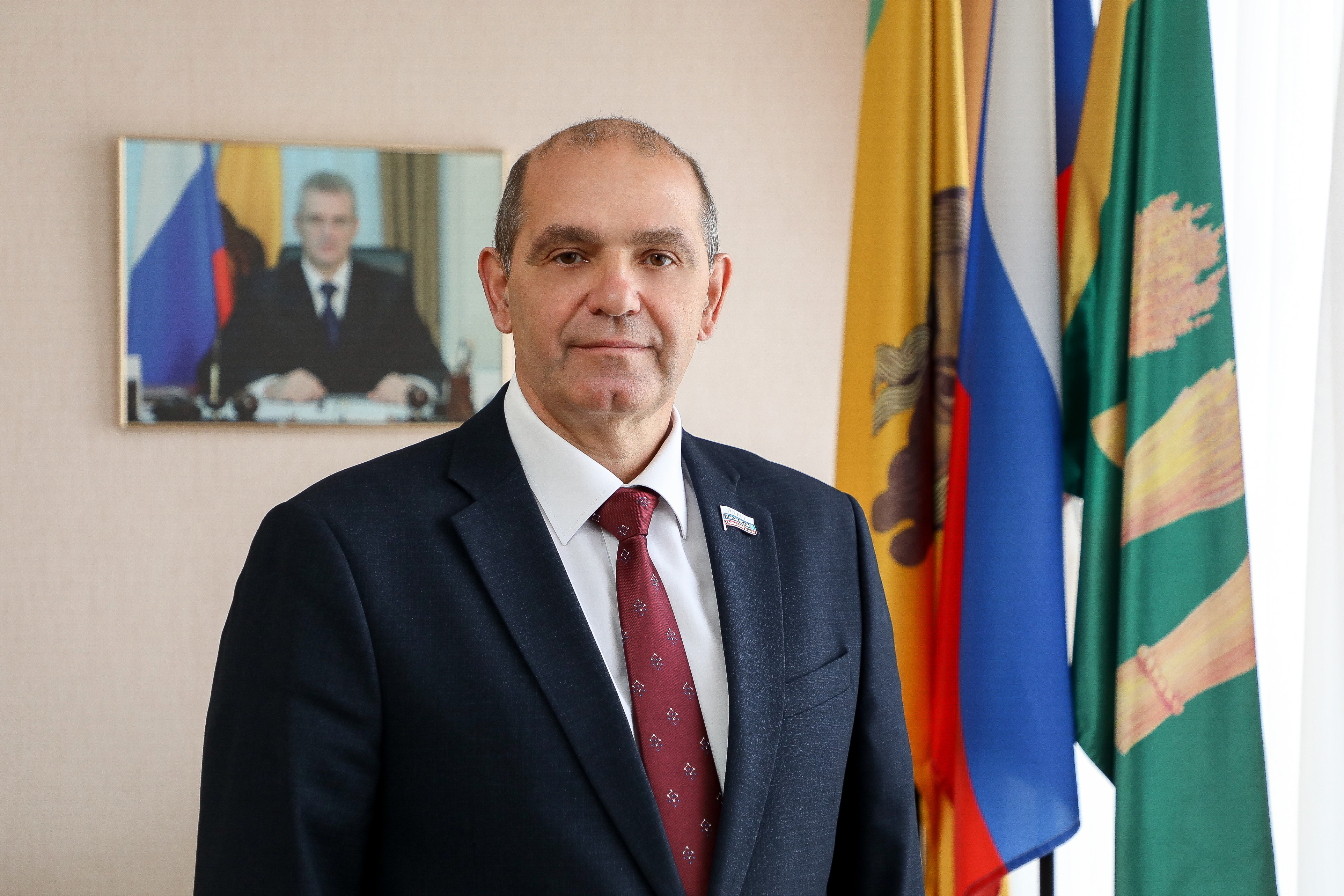 Поздравление главы города Владимира Мутовкина с Днём учителя