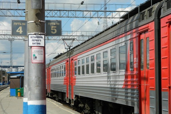 Перевозки пассажиров на Куйбышевской железной дороге в сентябре сократились на 23,1 %