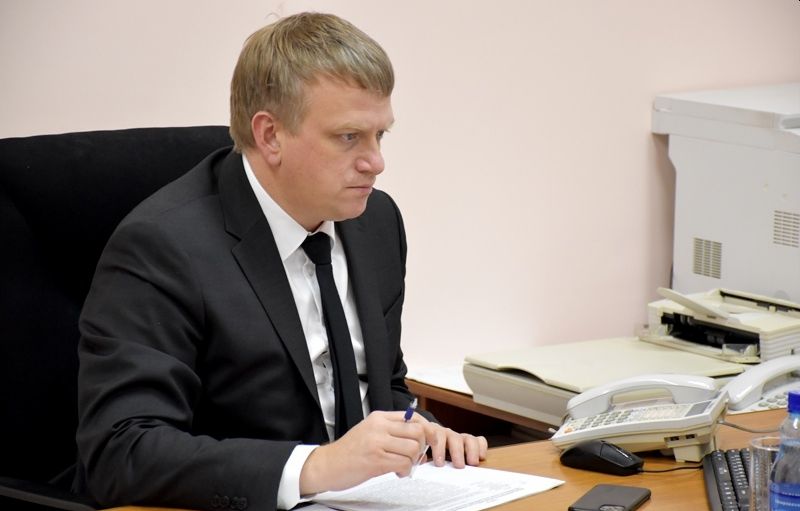 Кто отправляет Лузгина в отставку
