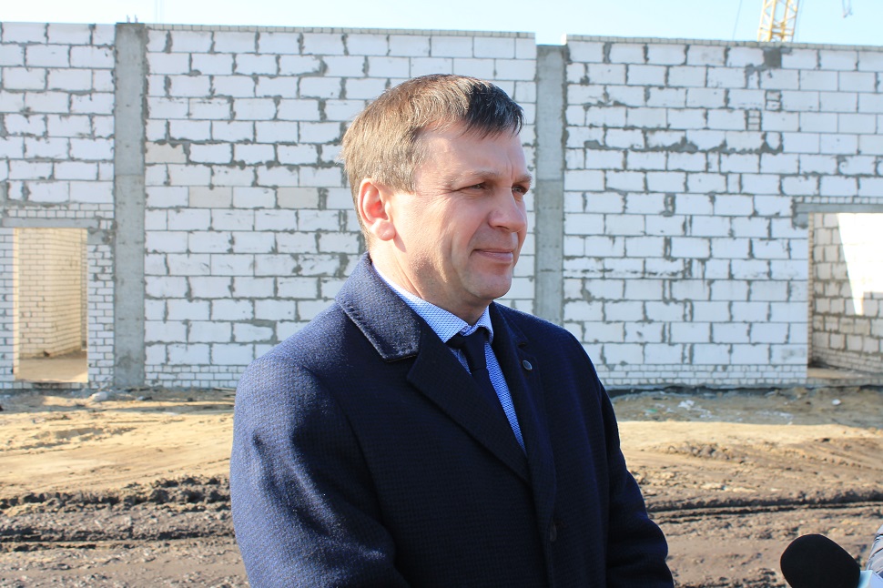 Экс-министру Бурлакову и его бывшему заму продлили домашний арест