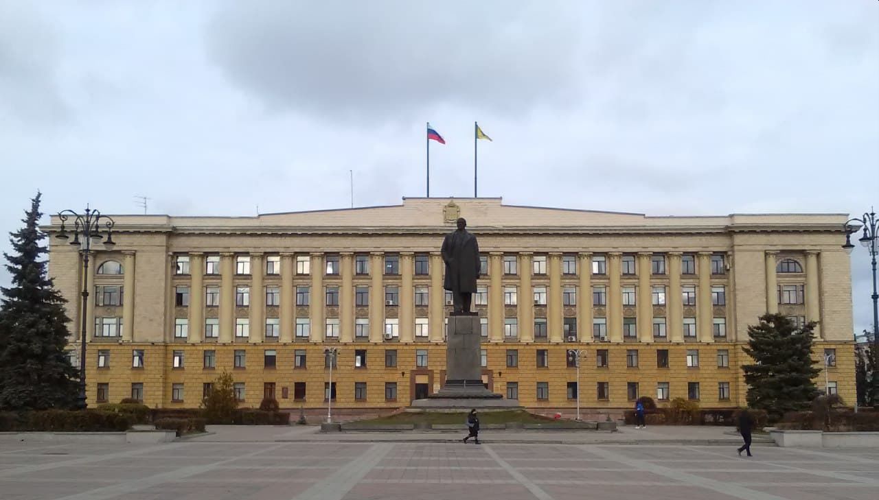Жители Пензенской области почти год живут в условиях режима повышенной готовности