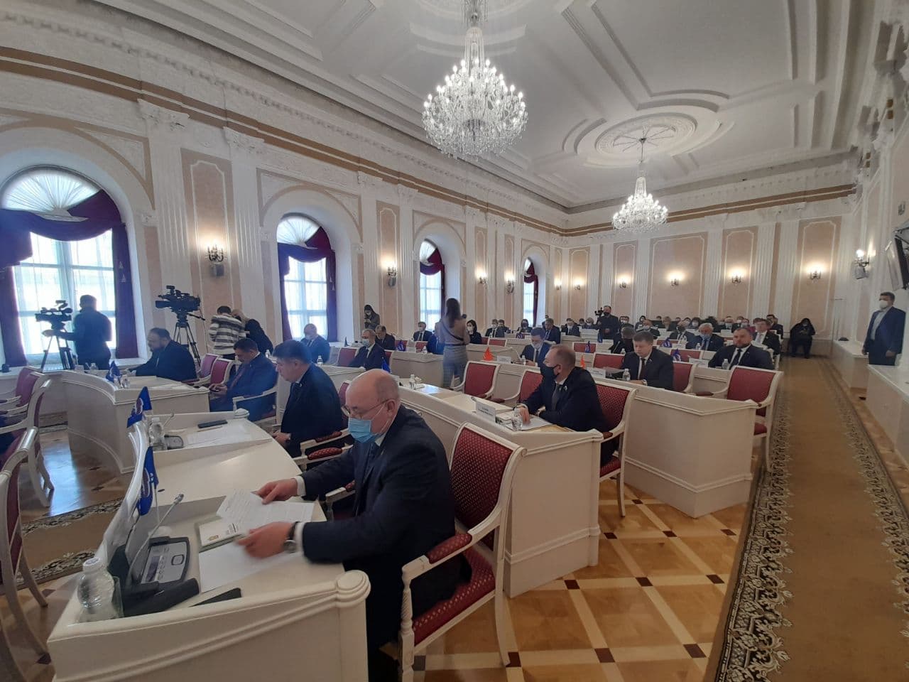 О присвоении муниципальному бюджетному общеобразовательному учреждению средней общеобразовательной школе № 58 города Пензы имени Георга Васильевича Мясникова