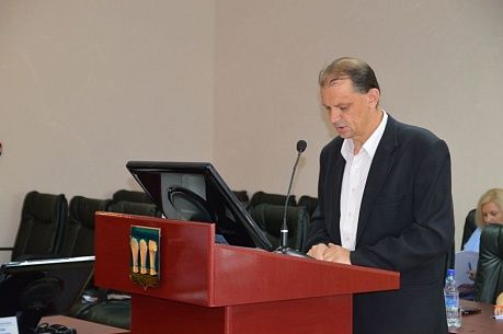 Депутаты завалили нового начальника Управления ЖКХ вопросами