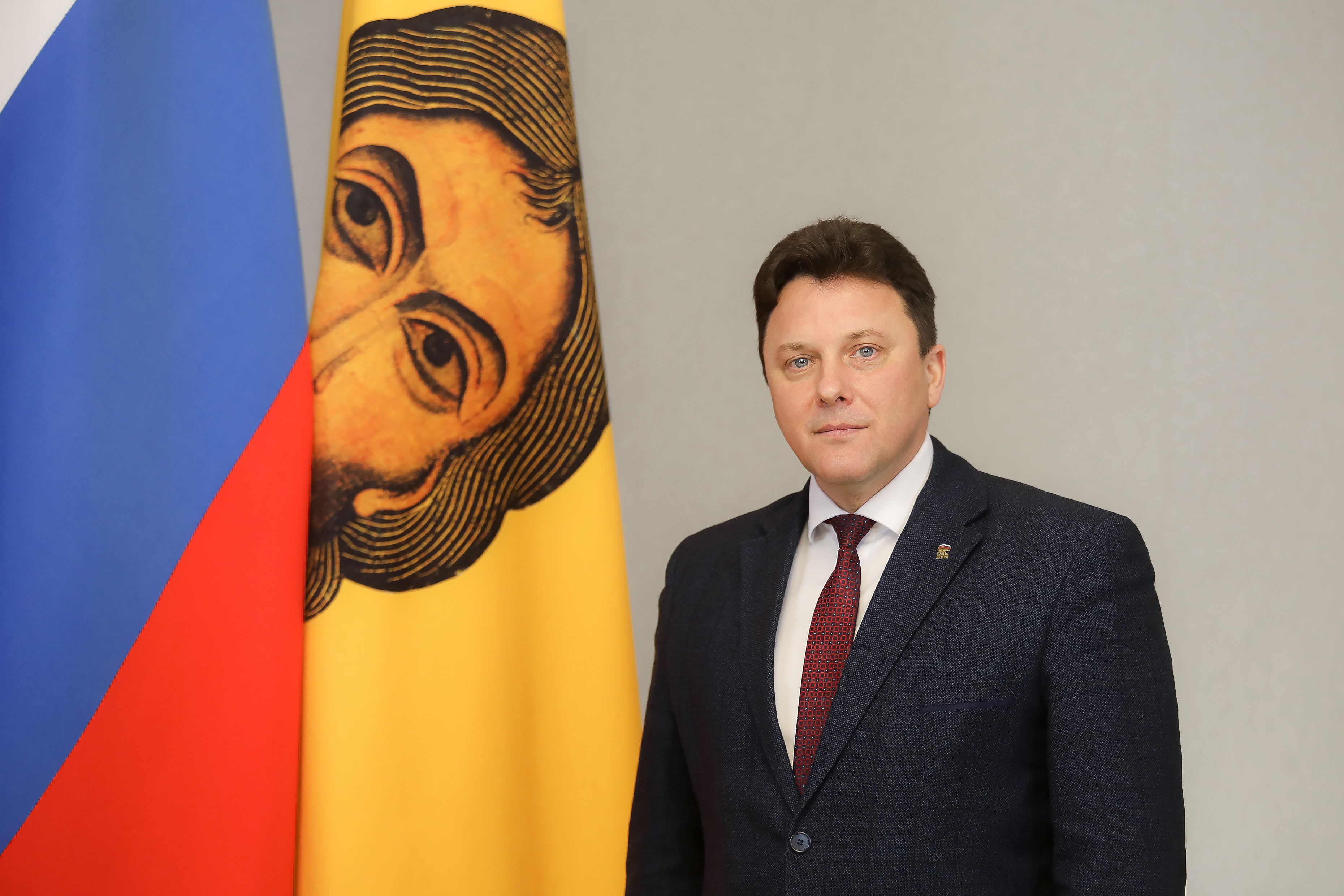 Олег Мельниченко уволил Александра Воронкова с должности министра образования