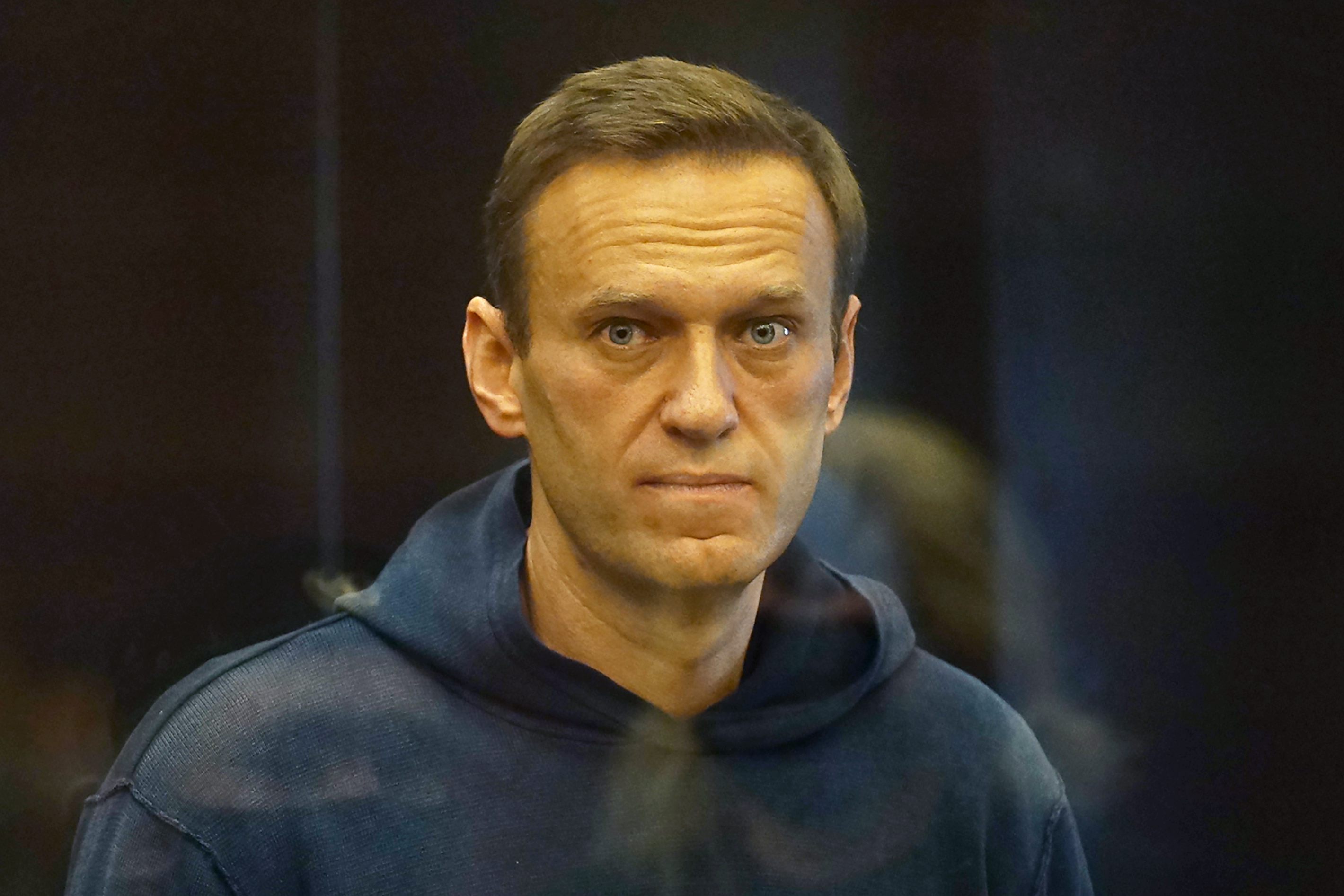Как компрометируют и ломают Навального. Бывшие заключенные покровской колонии рассказали об издевательствах над политиком