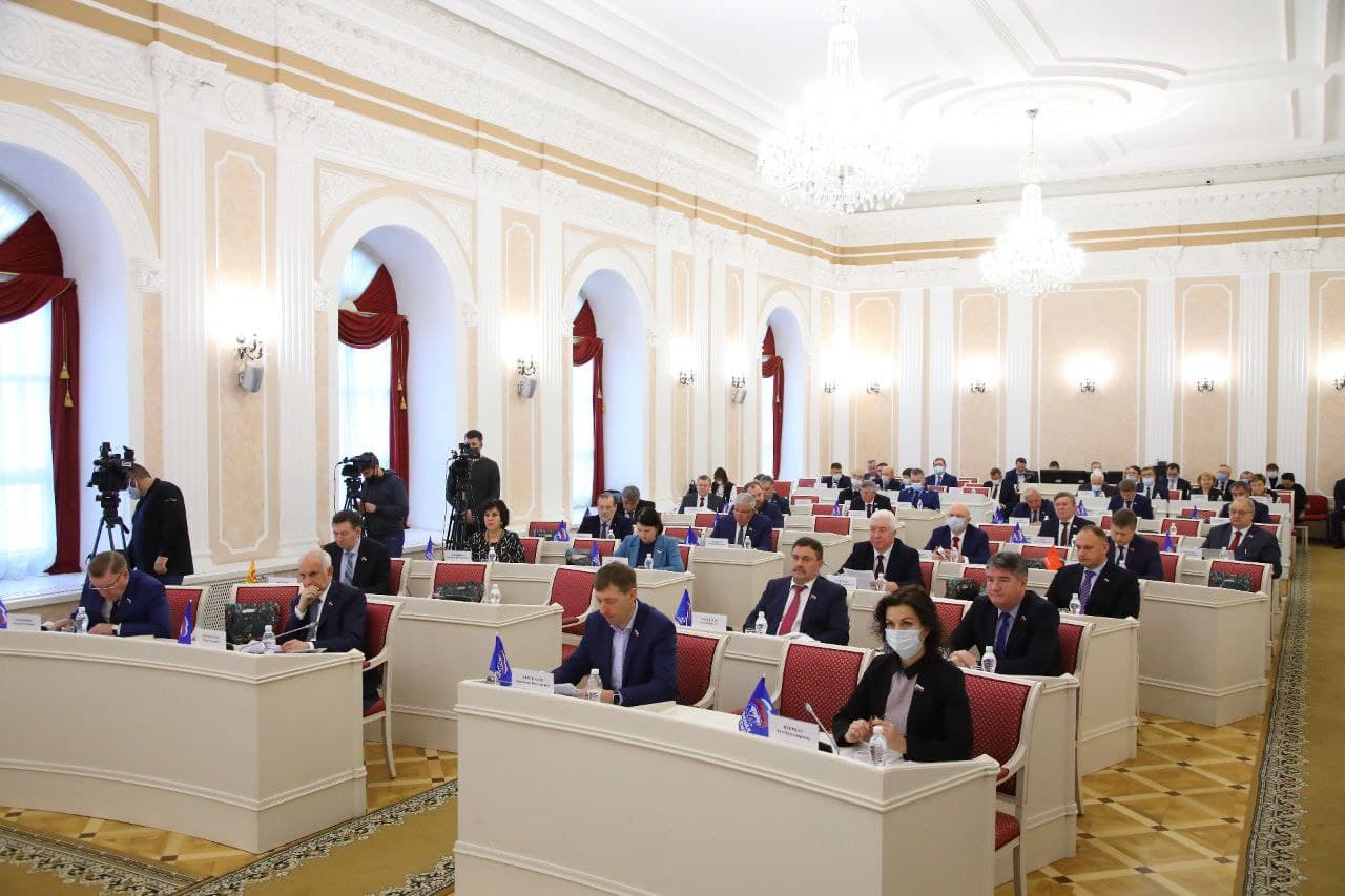 Депутаты в парламенте поговорят о коррупции с прокурором