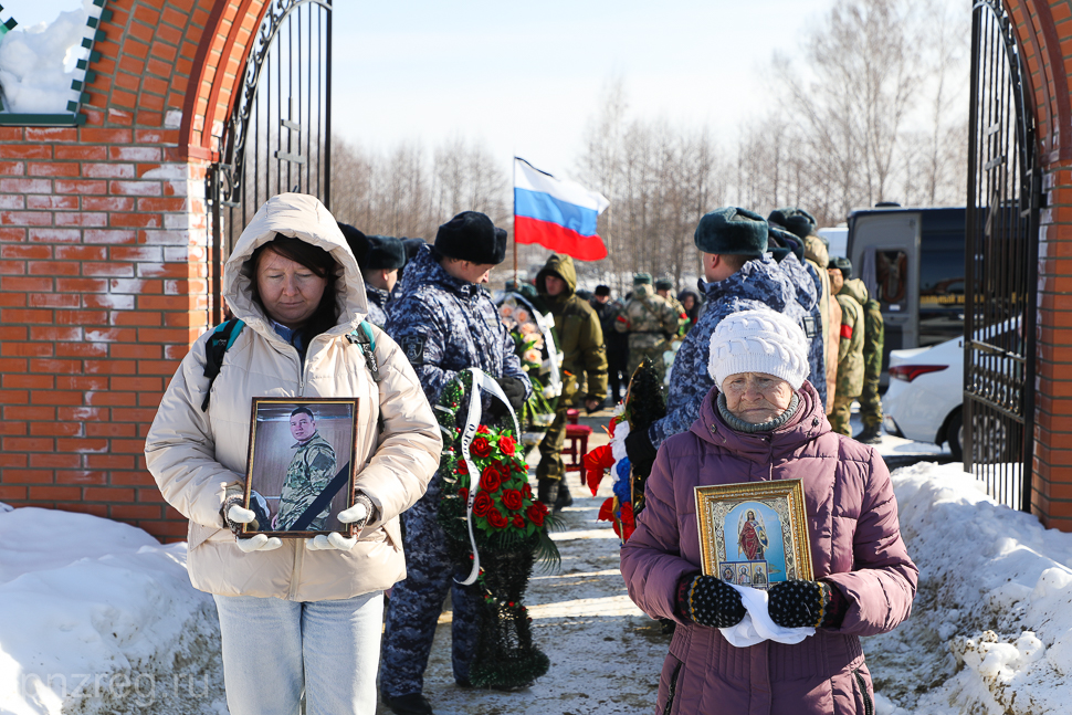 В Никольске простились с погибшим на Украине Михаилом Беляковым