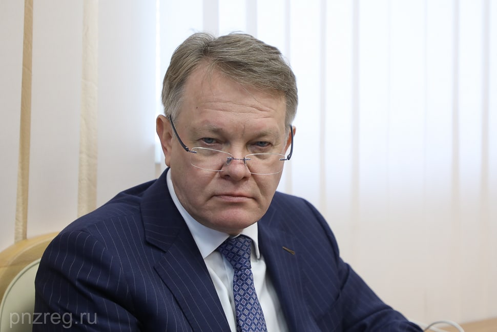 Мэр Александр Басенко отчитался перед  депутатами