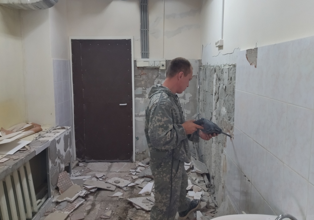 В Башмаковской районной больнице начался капремонт помещения под новый рентгеновский аппарат