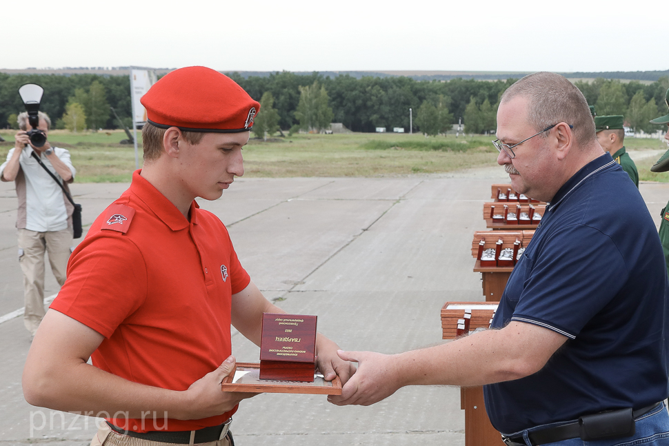 Победителям юнармейских военно-патриотических сборов ПФО «Гвардеец» вручили награды