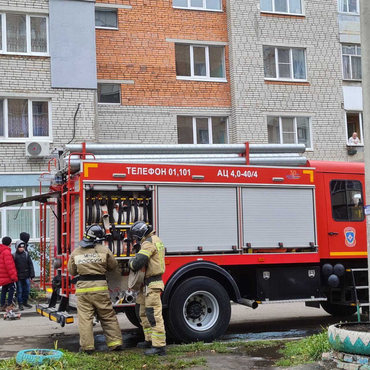 Пожар на улице Рахманинова. Фоторепортаж