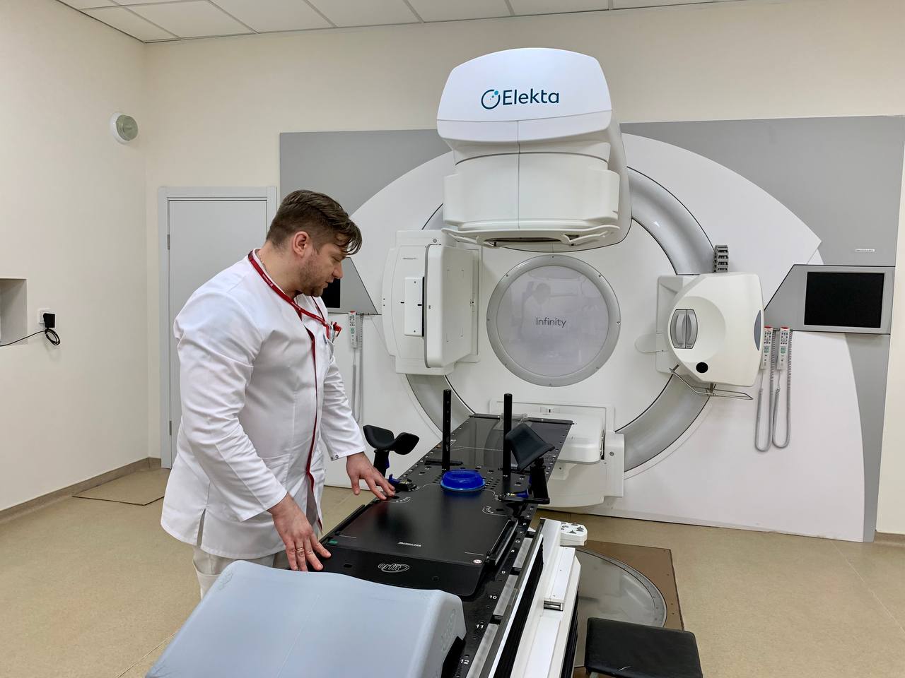 Инновационная система для ультра точной радиотерапии стоимостью почти 200 млн рублей поступила в онкодиспансер