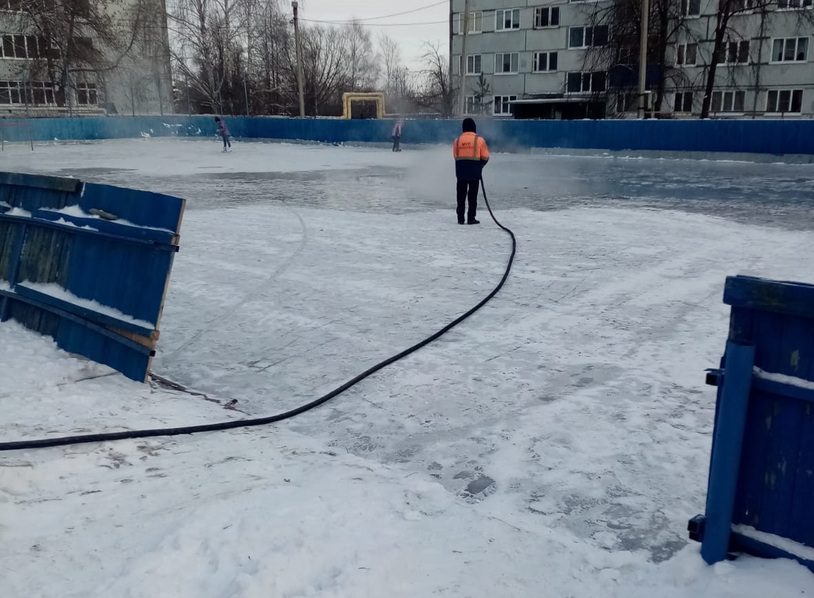 В Пензе залили хоккейные коробки. Список адресов