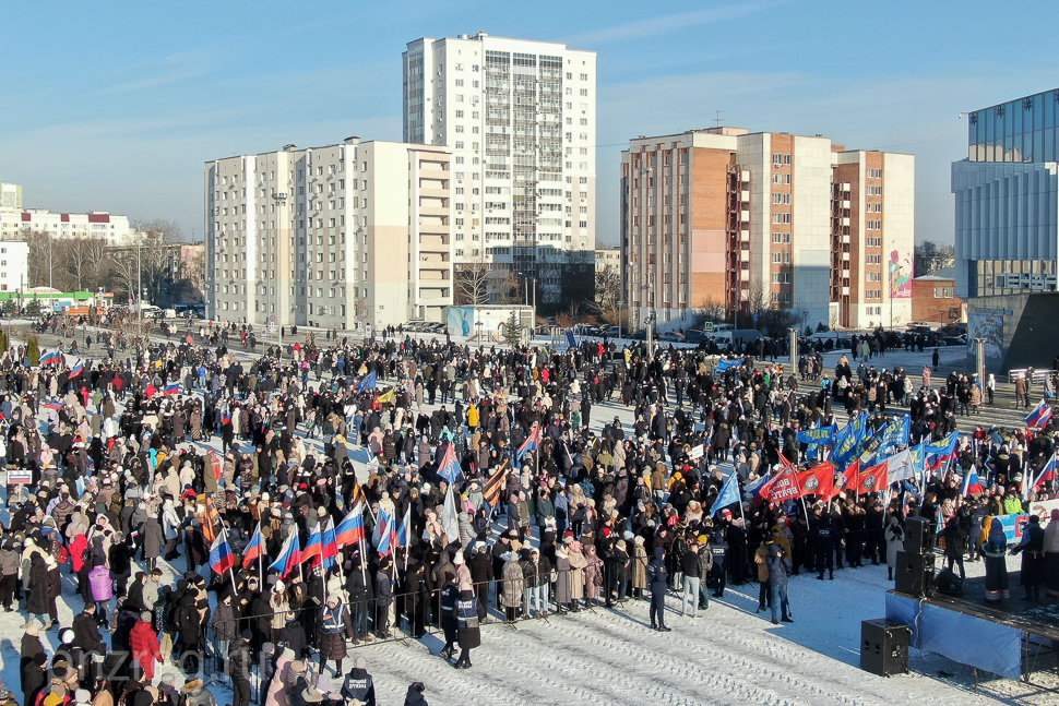 Около 6 тысяч пензенцев участвовали в  митинге-концерте «Мы вместе!»