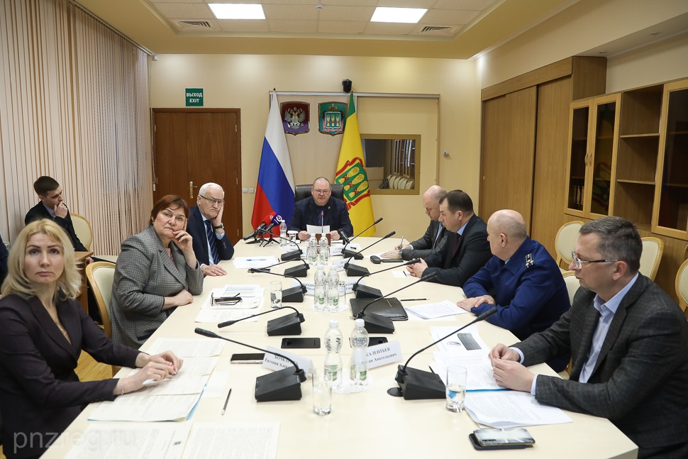 Олег Мельниченко попросил кабмин усилить взаимодействие с Законодательным Собранием