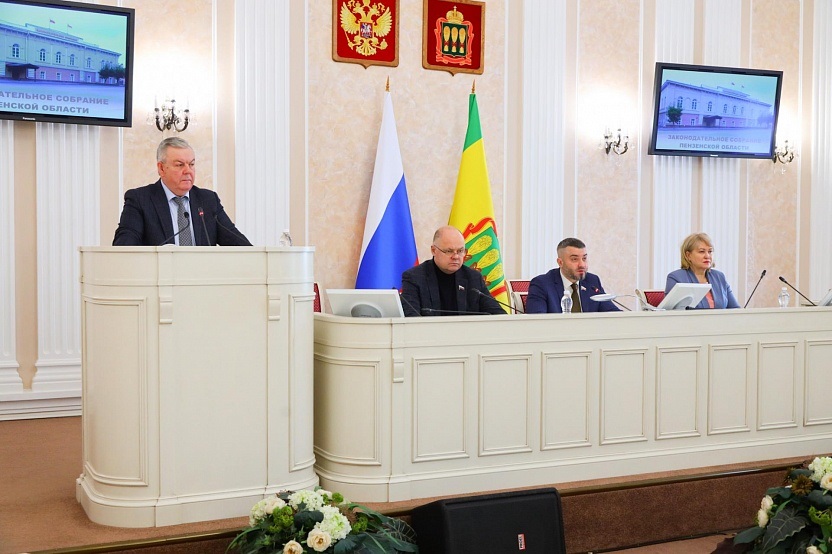 Антон Шаронов провел заседание комитета в региональном парламенте