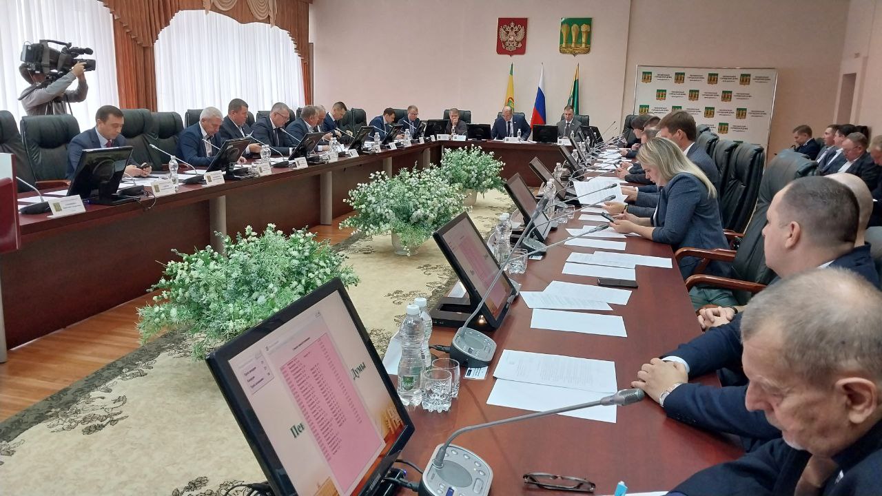 Депутаты заслушают отчеты о работе глав Железнодорожного и Ленинского районов