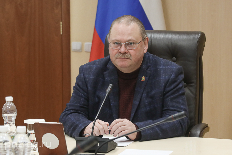 Олег Мельниченко поручил привести госпрограммы в соответствие с законом о бюджете на 2023 год
