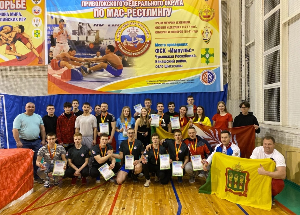 Команда из Пензенской области завоевала 19 медалей первенства и чемпионата ПФО по мас-рестлингу