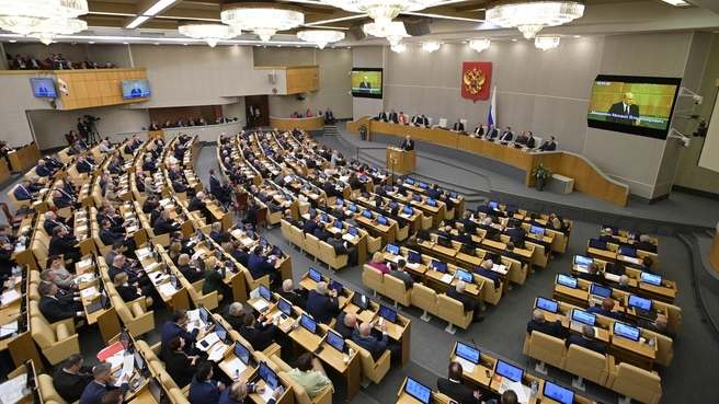Олег Мельниченко: «В сложных внешнеполитических условиях продолжалось исполнение всех социальных обязательств перед гражданами»