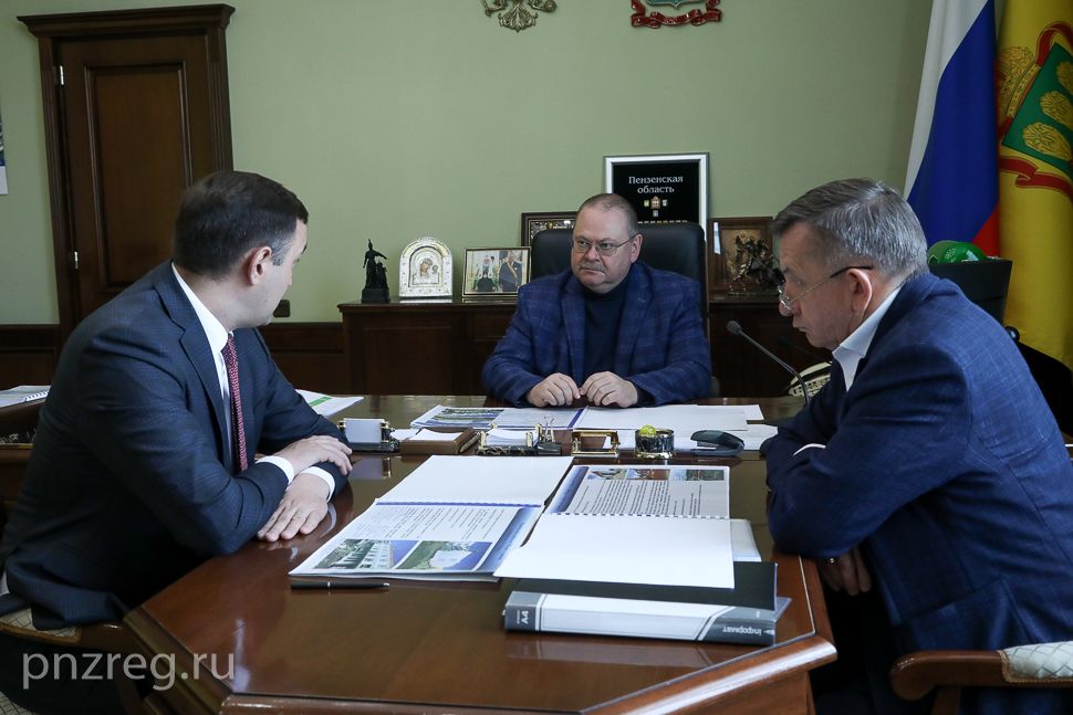 Гришаев и Комаров отчитались губернатору о ходе строительства школ в Пензенской области
