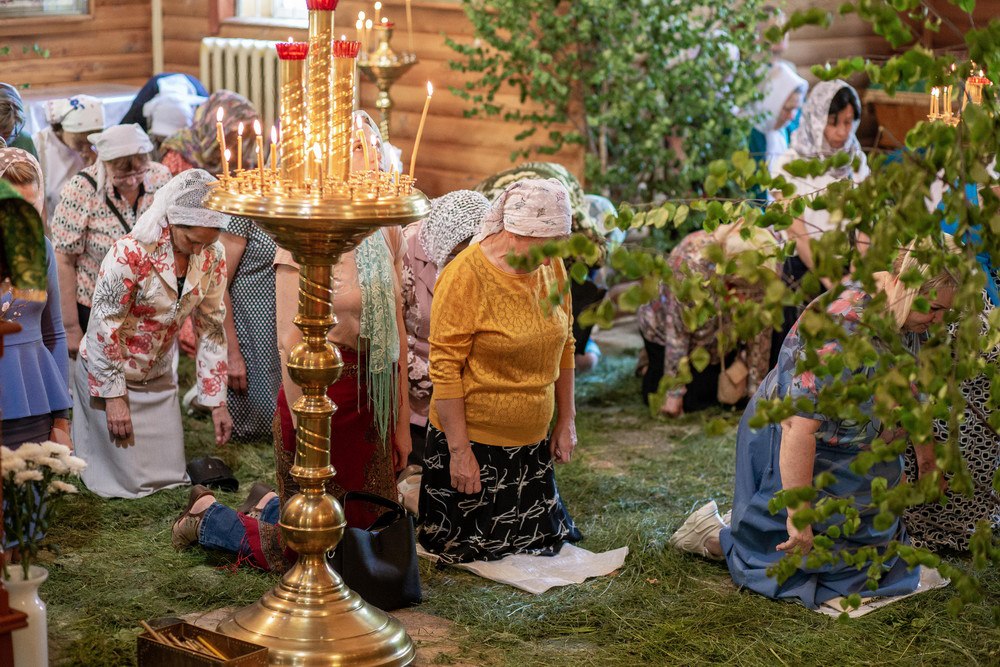 Православные пензенцы отмечают Святую Троицу