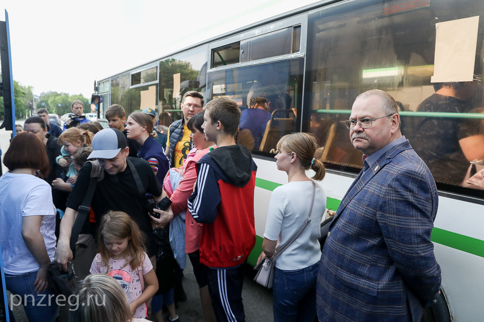 Олег Мельниченко рассказал об условиях размещения эвакуированных из Белгородской области
