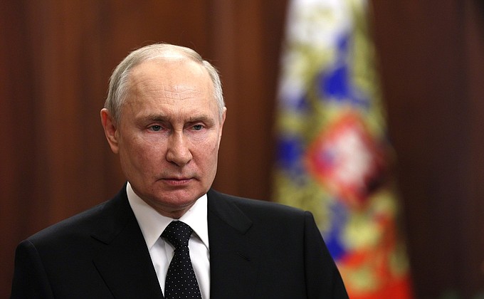 Президент РФ Владимир Путин выступил с обращением к россиянам