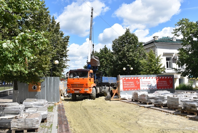 Названы сроки завершения ремонтных работ напротив фонтана в Пензе